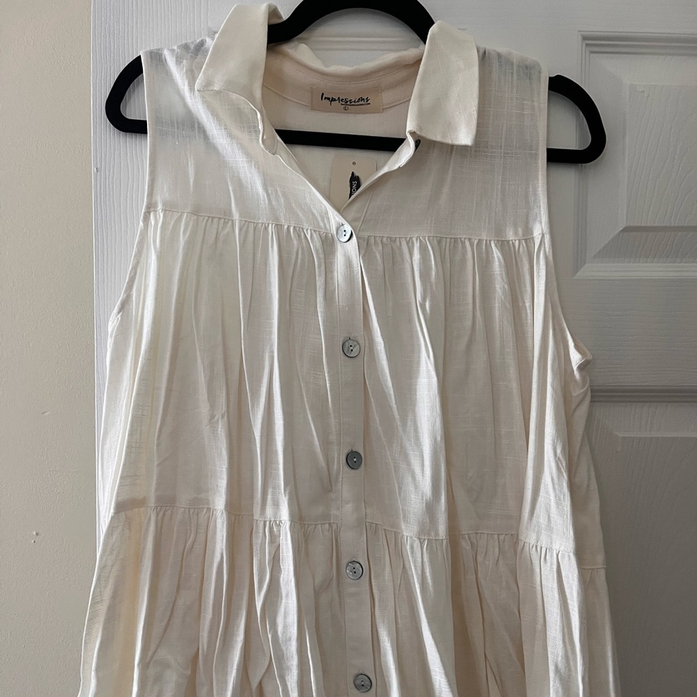 Impressions Cream Sleeveless Button-Front Tiered Top
